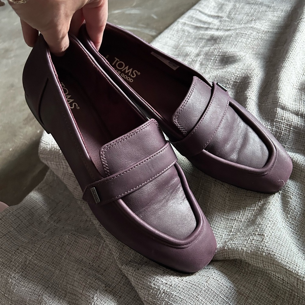 TOMS Women's Eggplant Flats